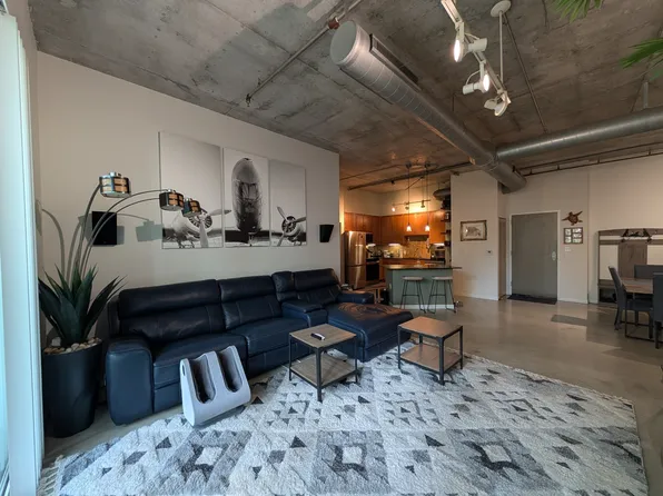 2001 Biscayne Blvd, Miami, FL