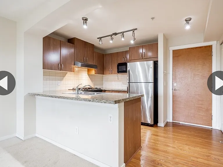 3082 Dayanee Springs Blvd — Photo 10