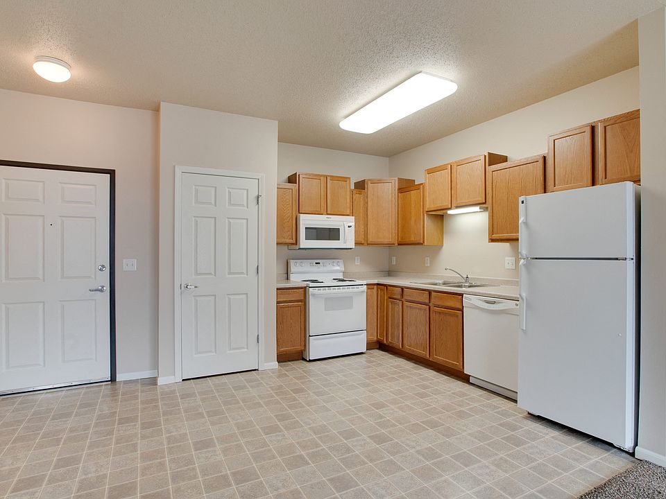 Courtyard Apartments Kitchen