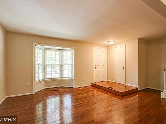 5th image of 3730 Angelton Ct
