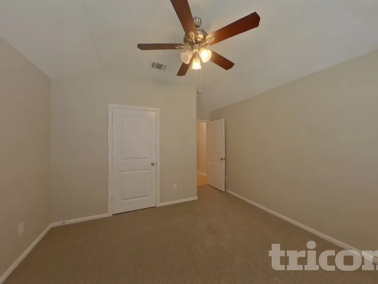 728 Walls Blvd — Photo 10