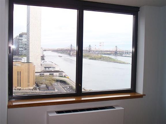3rd image of 415 E 37th St APT 14H