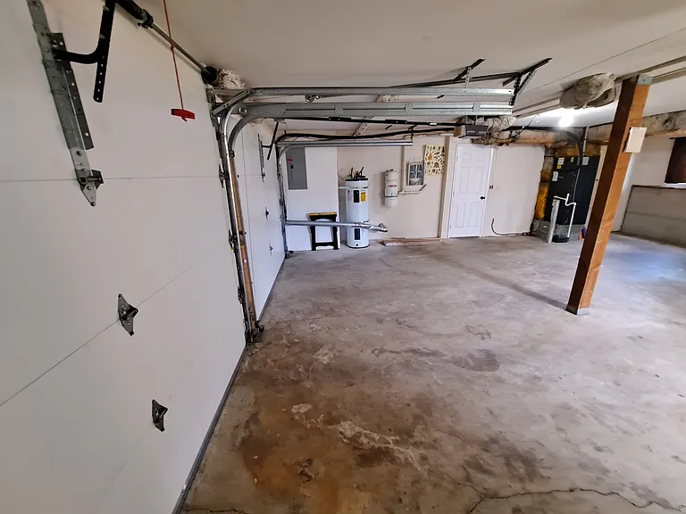 1316 S Woodlawn St — Photo 54