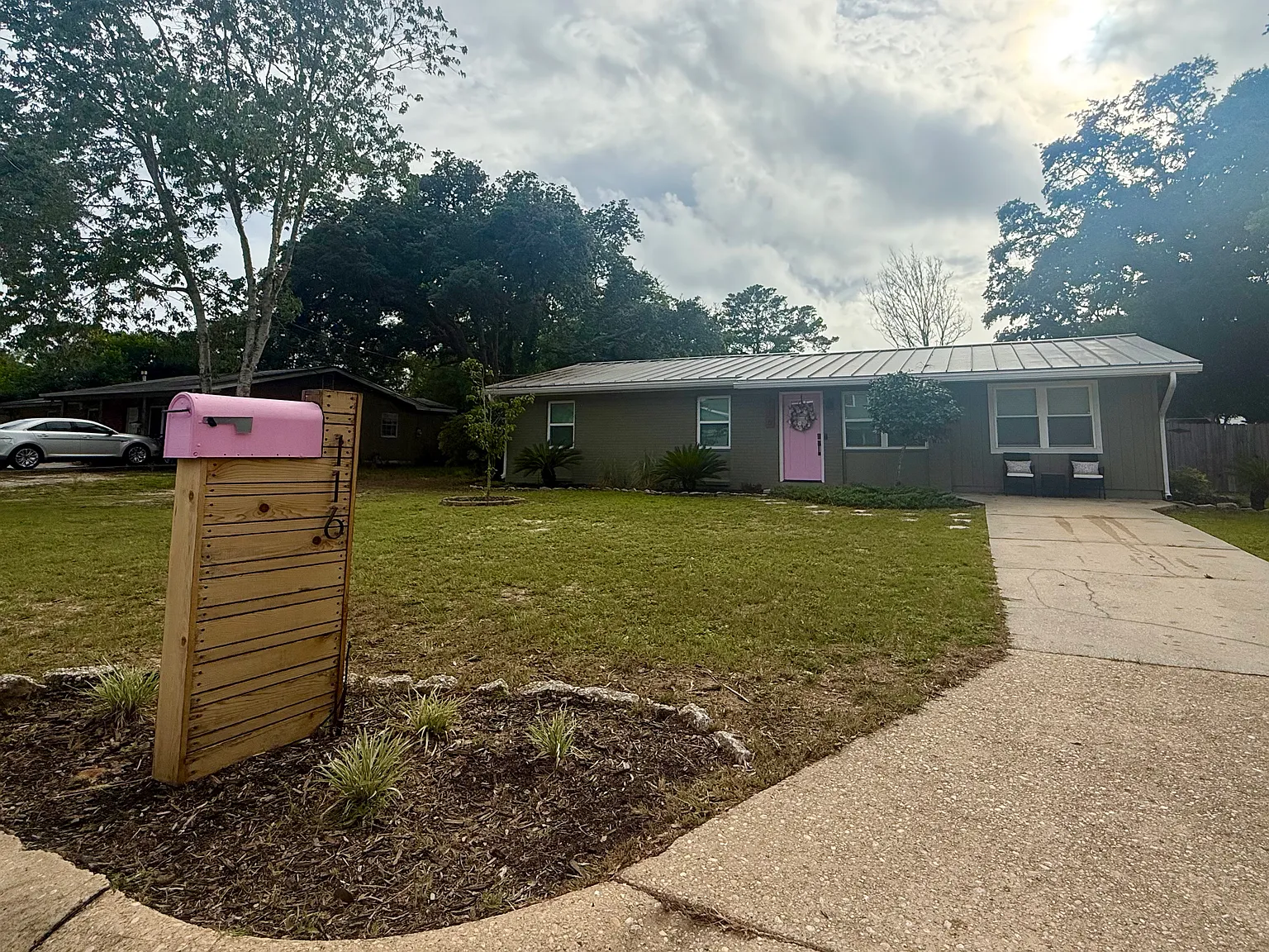 3 bed, 1360 sqft, $3,200 — Photo 1