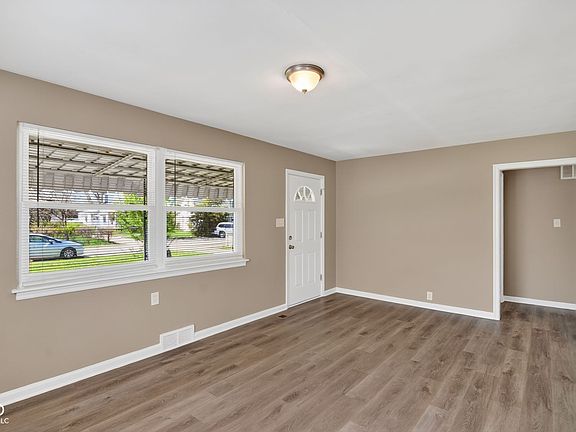 5th image of 3711 N Riley Ave