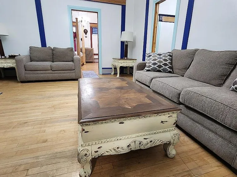 806 W Silver St — Photo 24