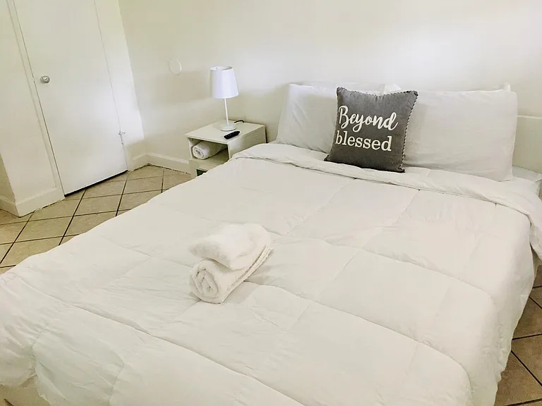 910 N Victoria Park Rd #207 — Photo 7