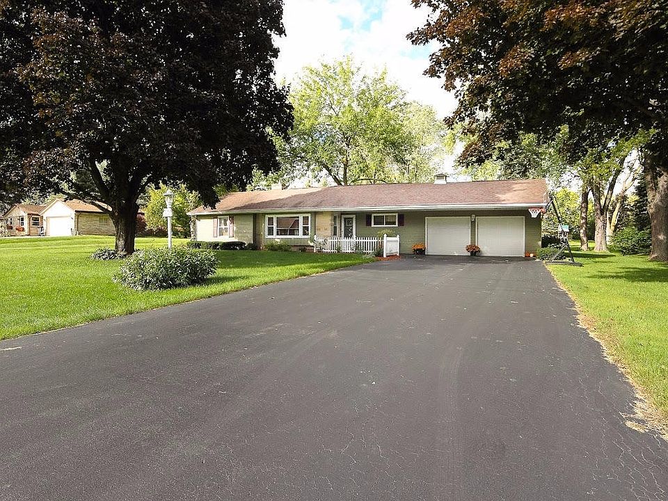 1st image of W142N7103 Oakwood Dr