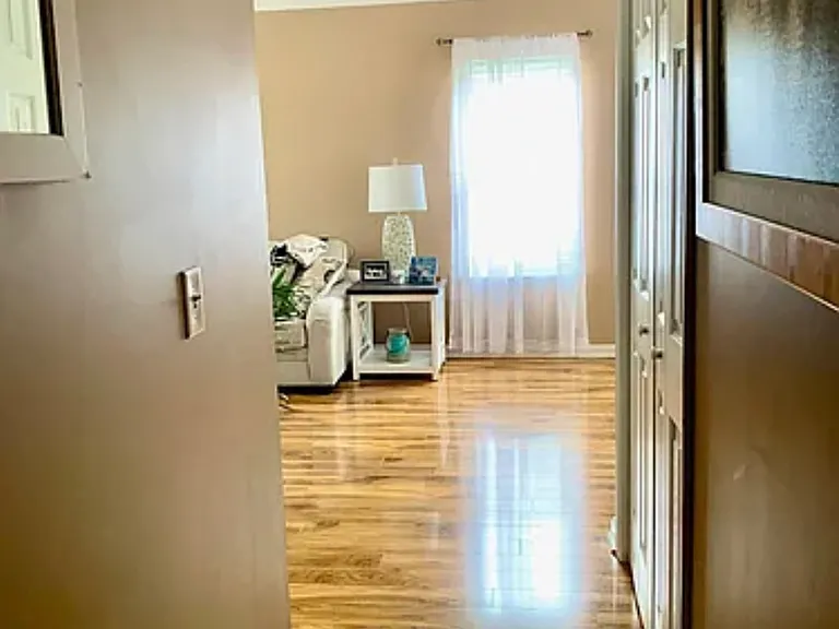 601 Tisbury Ln — Photo 36