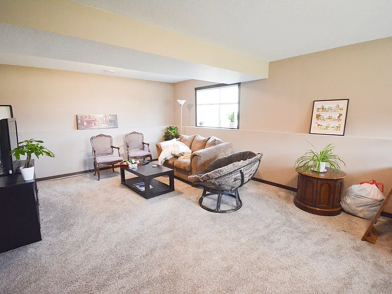 6703 Clarkia Dr NW — Photo 11