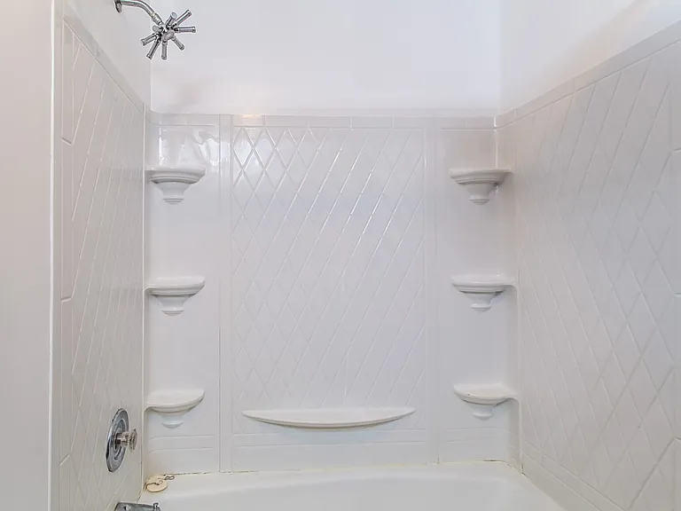 2600 E Fork Rd — Photo 18