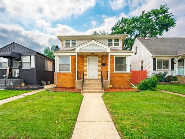 12528 S Justine St, Calumet Park, IL 60827