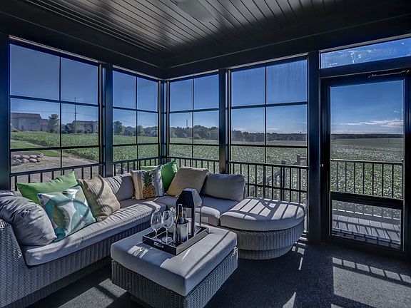 4th image of 1009 Peterson Dr