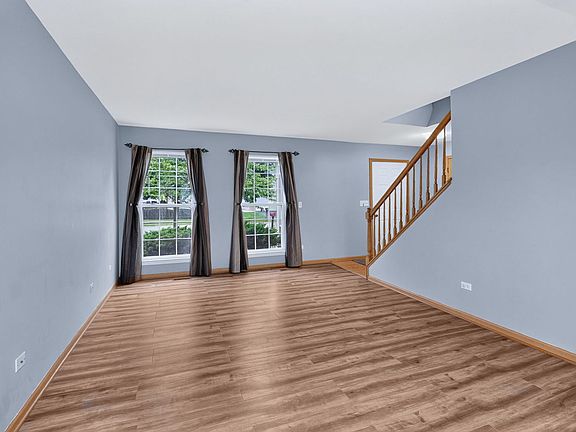 3rd image of 2551 Smithfield Ln