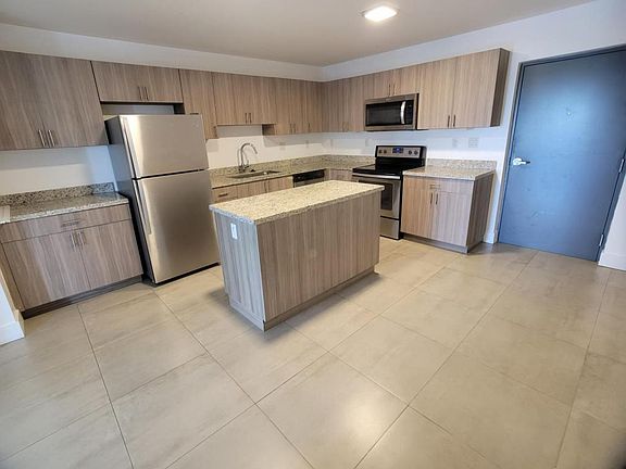 2nd image of 6001 W Flagler St #504