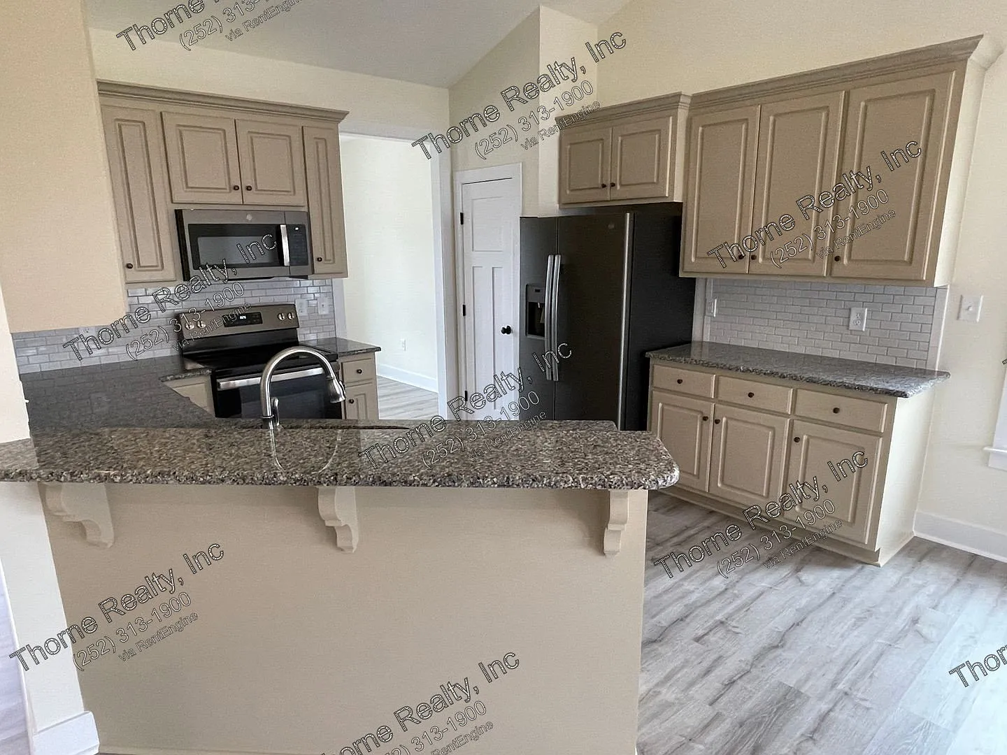 3 bed, 2.0 bath, 1455 sqft, $1,750 — Photo 4