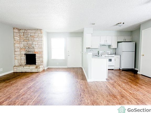 3rd image of 2200 Leah Cv APT A