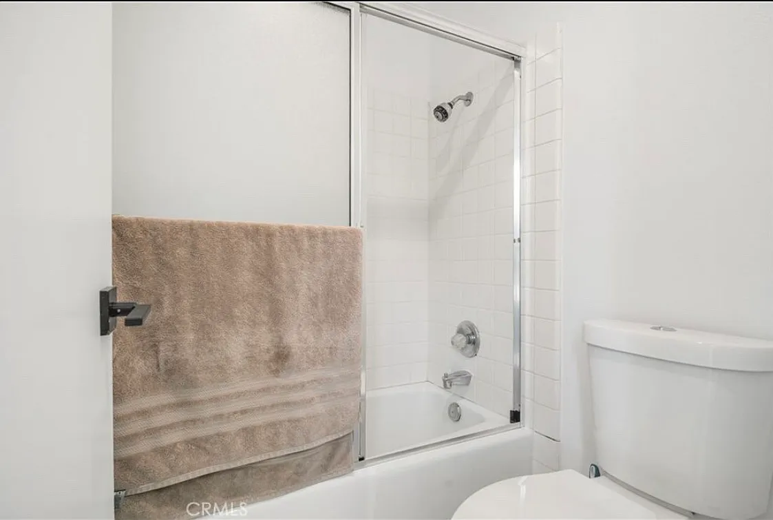2 bed, 1278 sqft, $2,000 — Photo 4