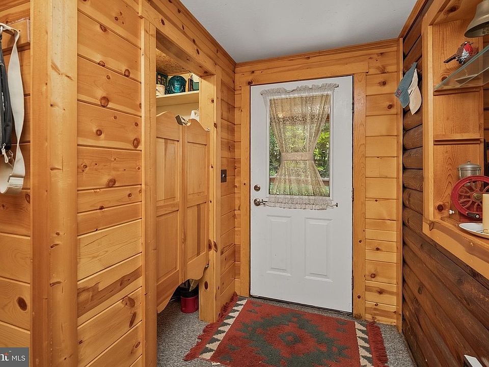31st image of 277 Cheeks Ln