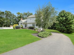 7 Florus Crom Ct, Stony Pt, NY 10980