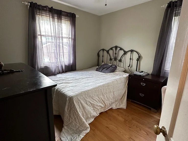 49 E Rosemont Ave — Photo 31