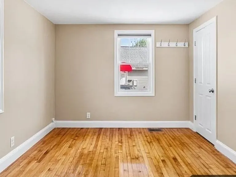 56 Clayton St — Photo 18
