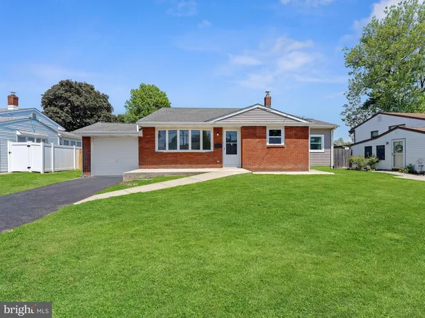 157 W Browning Rd, Bellmawr, NJ 08031