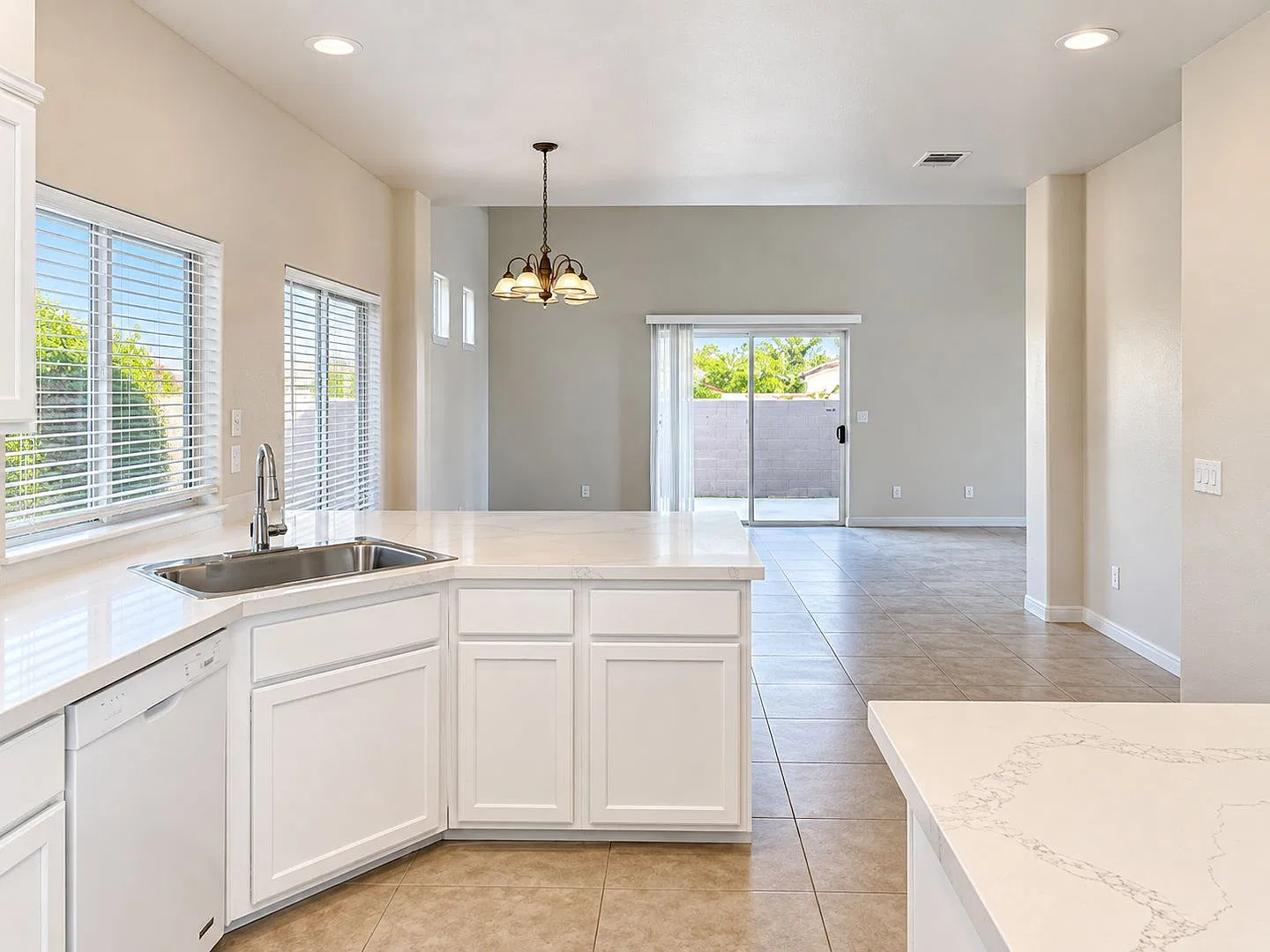 Recently Renovated Single Family Home In The Heart Of Summerlin — Photo 2