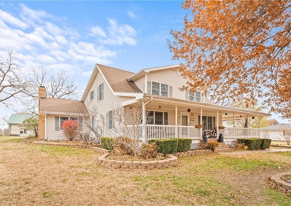 18500 158th St, Basehor, KS 66007 Zillow