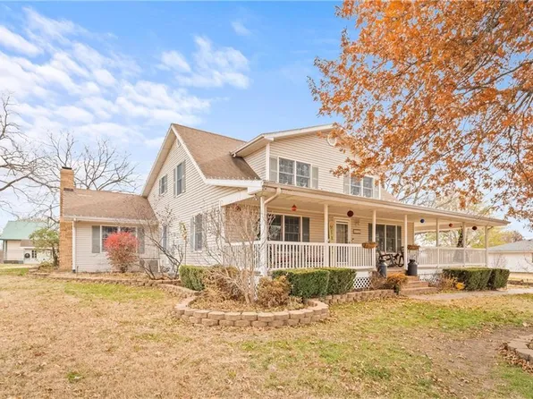 18500 158th St, Basehor, KS 66007