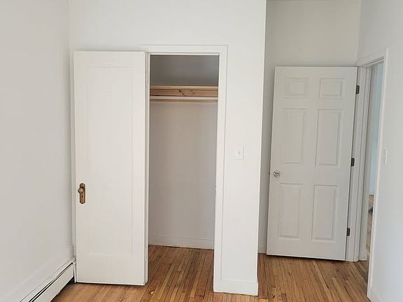 5th image of 119 Lewis St S #3