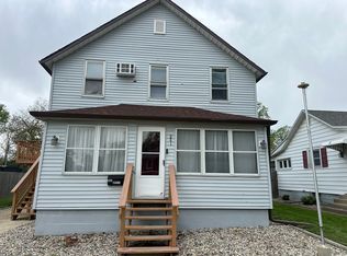 241 N 9th Ave #1, Kankakee, IL 60901