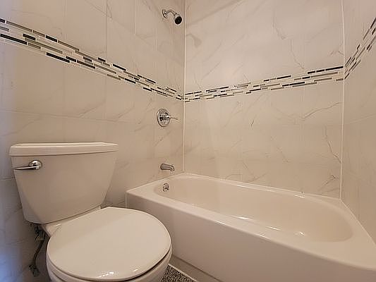 4th image of 175 E 90th St APT D3