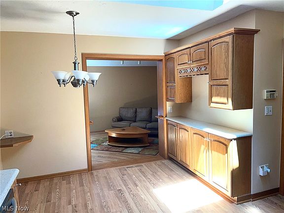 5th image of 7280 Lancelot Dr