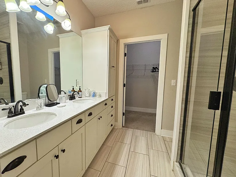 2523 Oleander St — Photo 36