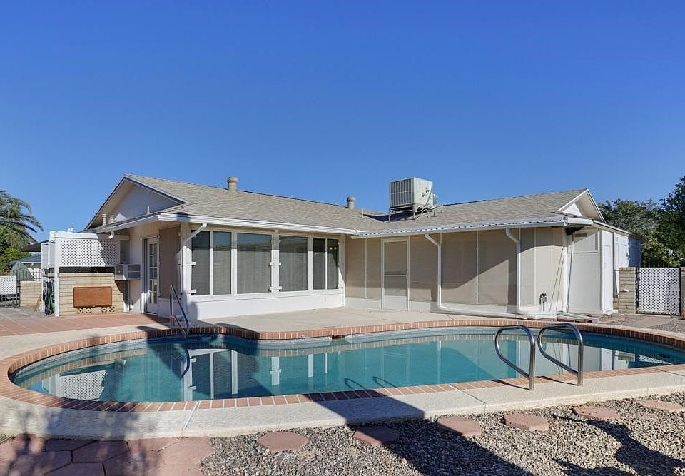 1st image of 10010 W Kingswood Cir