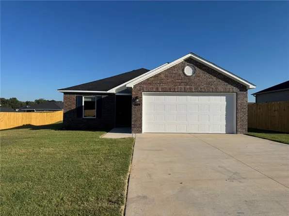 1409 E Piedmont Ct, Siloam Springs, AR 72761
