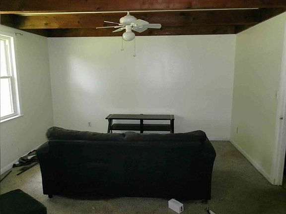 Additional Living Room