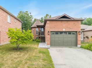 1006 Leslie Dr, Innisfil, ON L9S 2B2