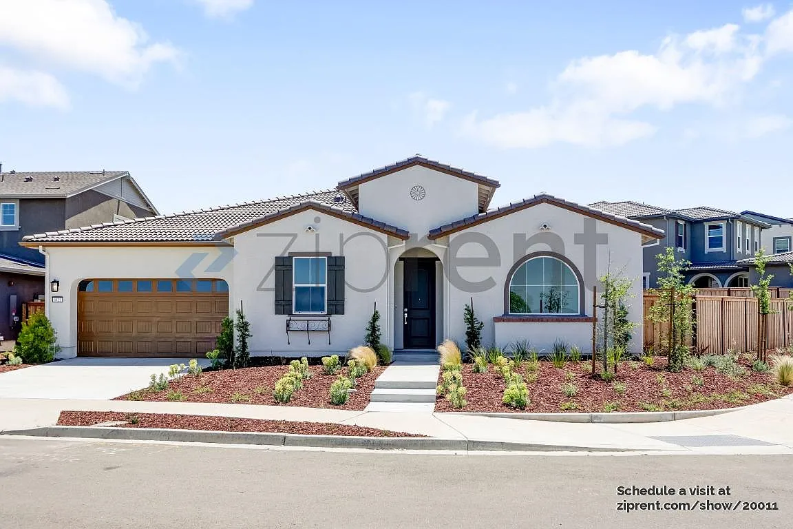 4 bed, 3.5 bath, 2914 sqft, $3,300 — Photo 1