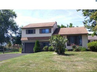 928 Hemlock Rd, Warminster, PA 18974
