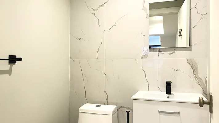 Rented by Nooklyn NYC LLC | media 21