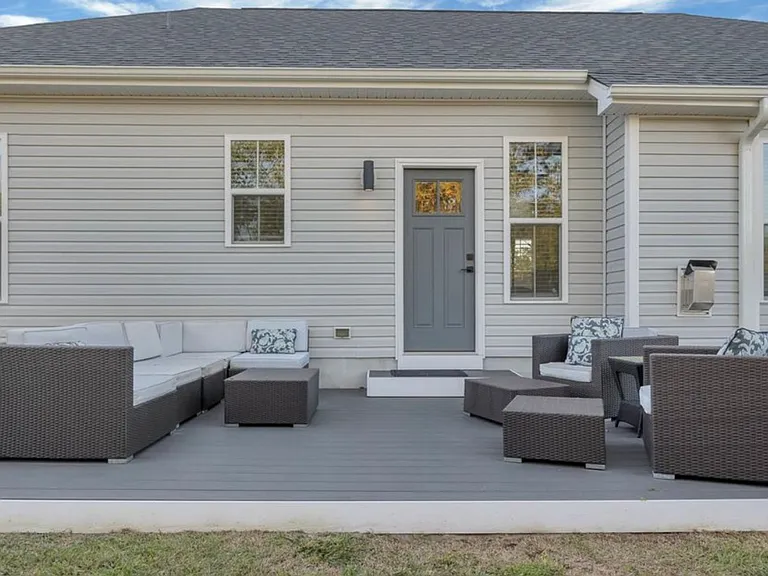 6712 Kenmore Dr — Photo 26