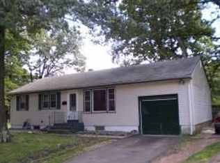 366 Hazelwood Pl, Piscataway, NJ