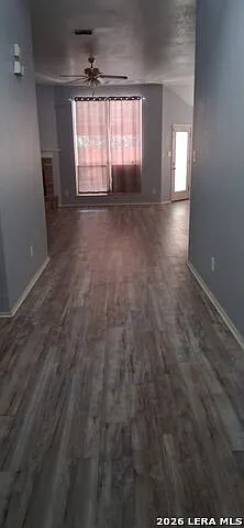 3 bed, 2.0 bath, 1645 sqft, $2,000 — Photo 2