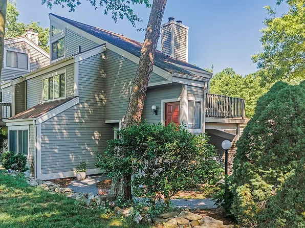 124 Stone Mdw, South Salem, NY 10590