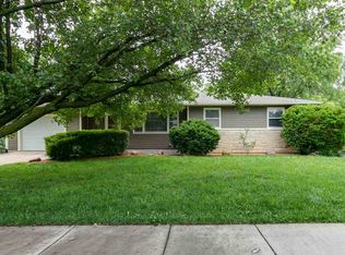 1419 Julie Dr, Wamego, KS 66547