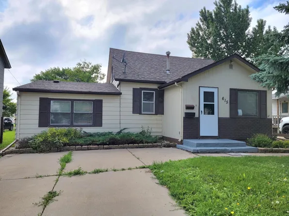 615 N 3rd St, Aberdeen City, SD 57401