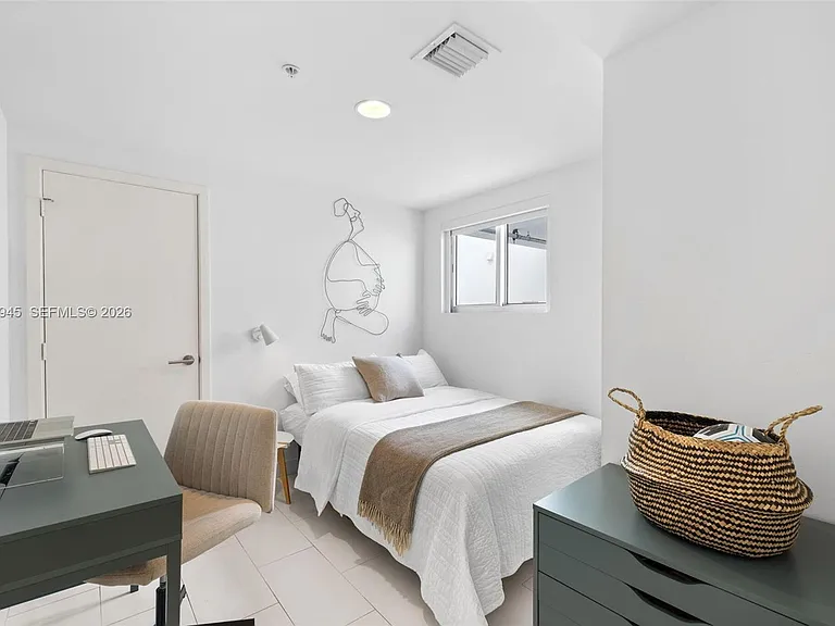 421 Meridian Ave #6 — Photo 11