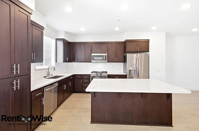 29384 Hub Ln — Photo 10